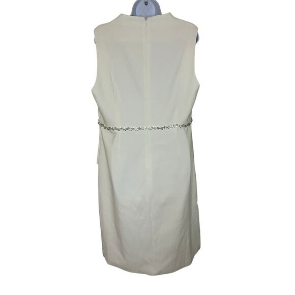 Fehaute White V-Neck Sleeveless Rhinestone sophisticated chic. Old Money - Picture 7 of 15